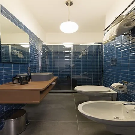 Nocleg ze śniadaniem Cloister 3*