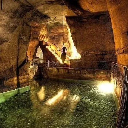 Cloister Nocleg ze śniadaniem Neapol