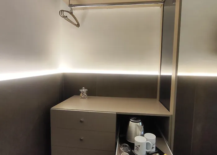 Cloister 3* 나폴리