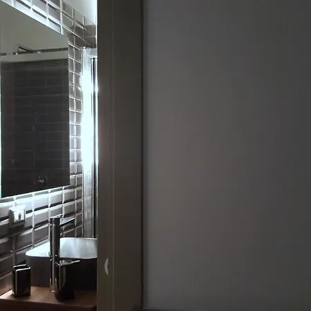 Bed & Breakfast Cloister 3*